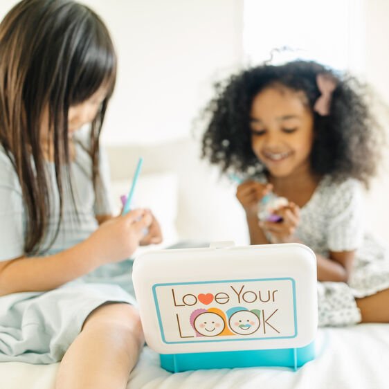 Love your Look Makeup Kit Play Set - Image 6
