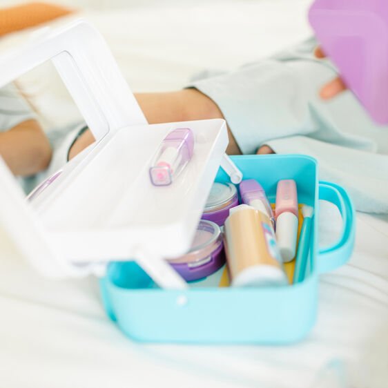 Love your Look Makeup Kit Play Set - Image 7