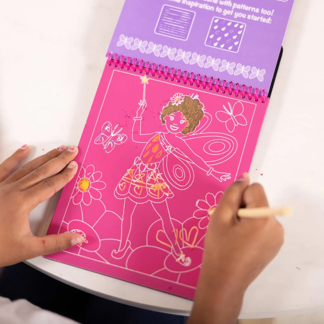 On the Go Scratch Art Color Reveal Pad - Fairy Tales - Image 5