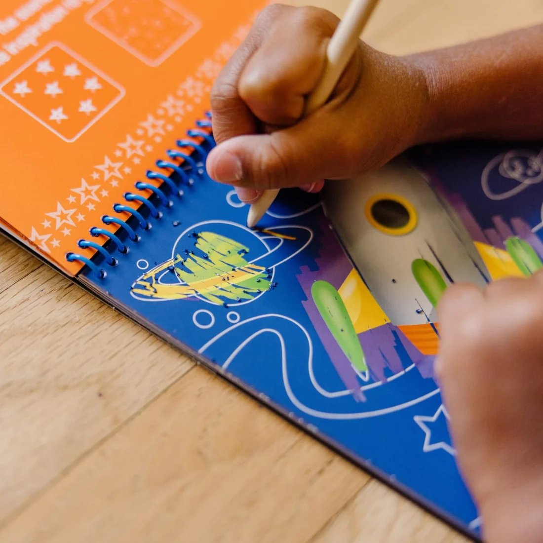 On the Go Scratch Art Color Reveal Pad - Vehicles - Image 4